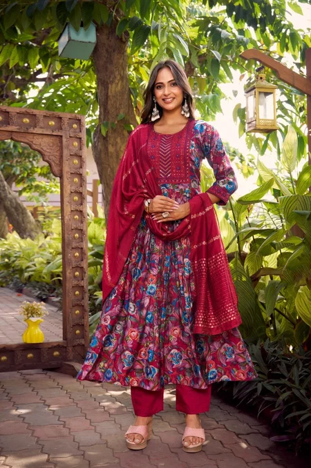 Sajda By At Roman Silk Foil Printed Kurti With Bottom Dupatta Exporters In India